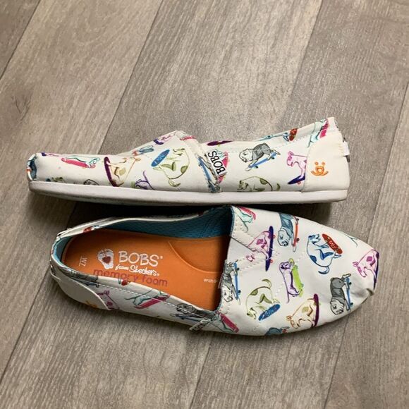 Womens Bobs‎ By Skechers Pup Doggie Skateboard All Over Print Slip Canvas Shoes - Picture 5 of 7